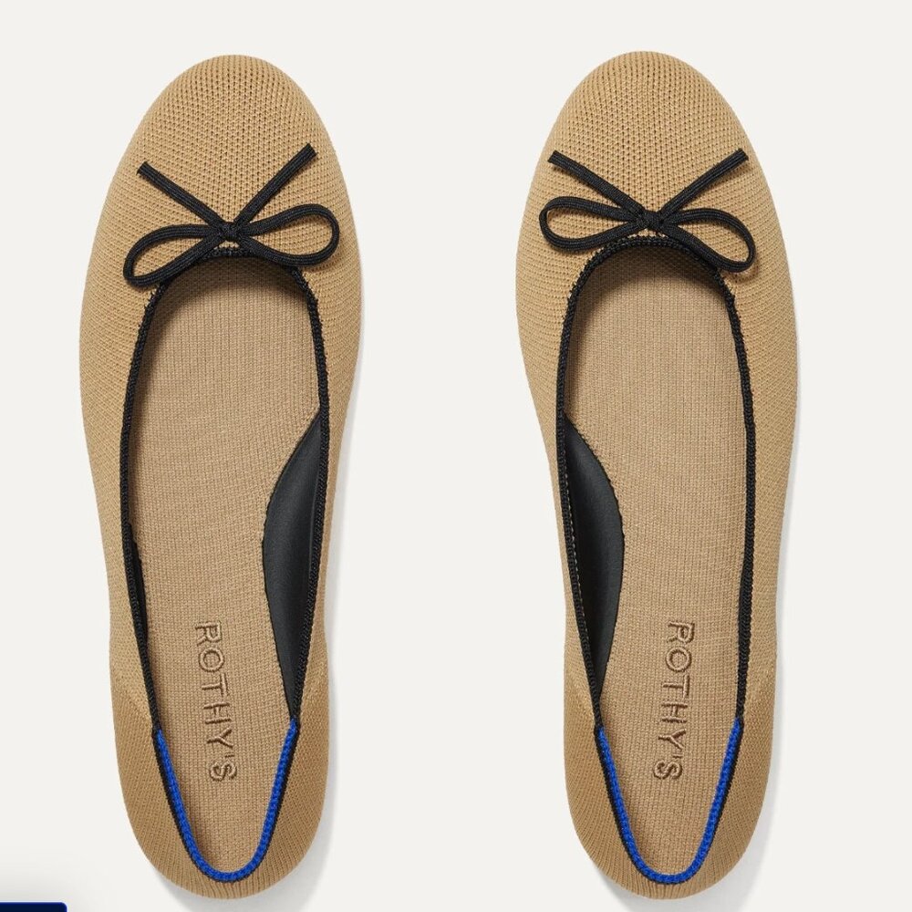 Rothys Ballet Flat in Beige and Black 8.5 NIB NWT sold out color